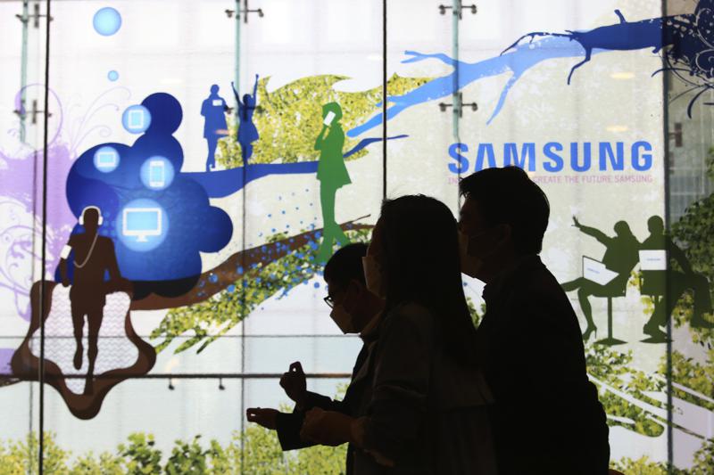 Facing $11B tax bill, Samsung heirs donate massive art trove
