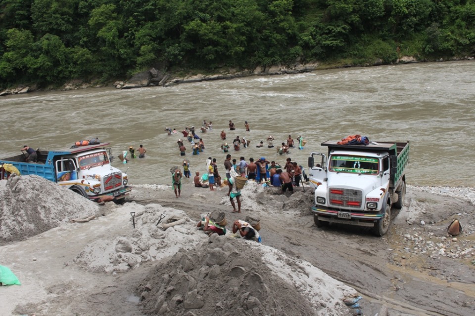Local administration bans sand mining in Trishuli and other rivers