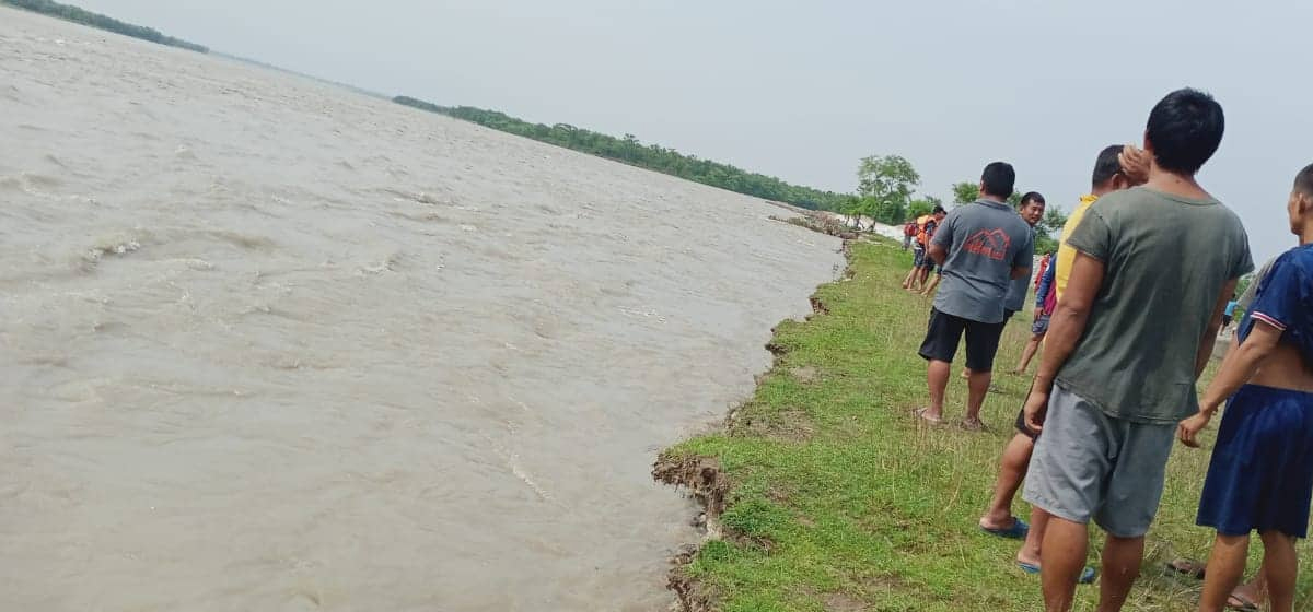 Fluctuation in water level in Saptakoshi