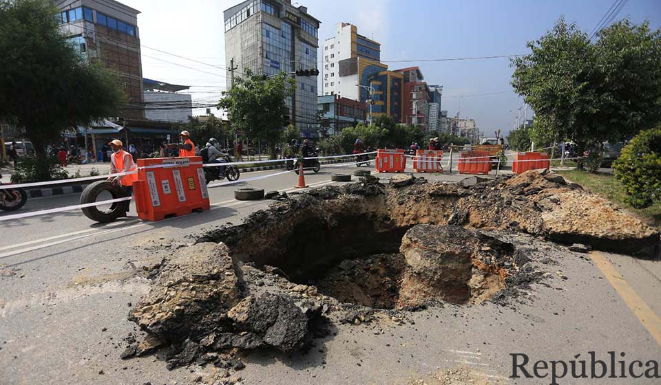 PHOTOS: Sinkhole in busy road section in New Baneshwor