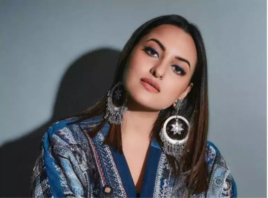 Non bailable warrant issued against Sonakshi