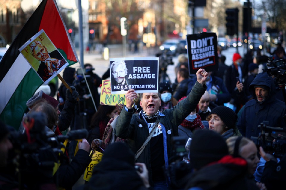 WikiLeaks' Assange denied bail by London court