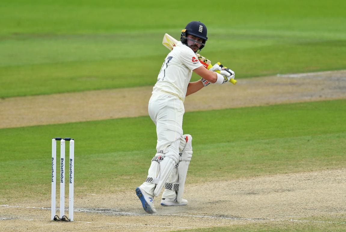 England lose Burns early after being set 277 for victory