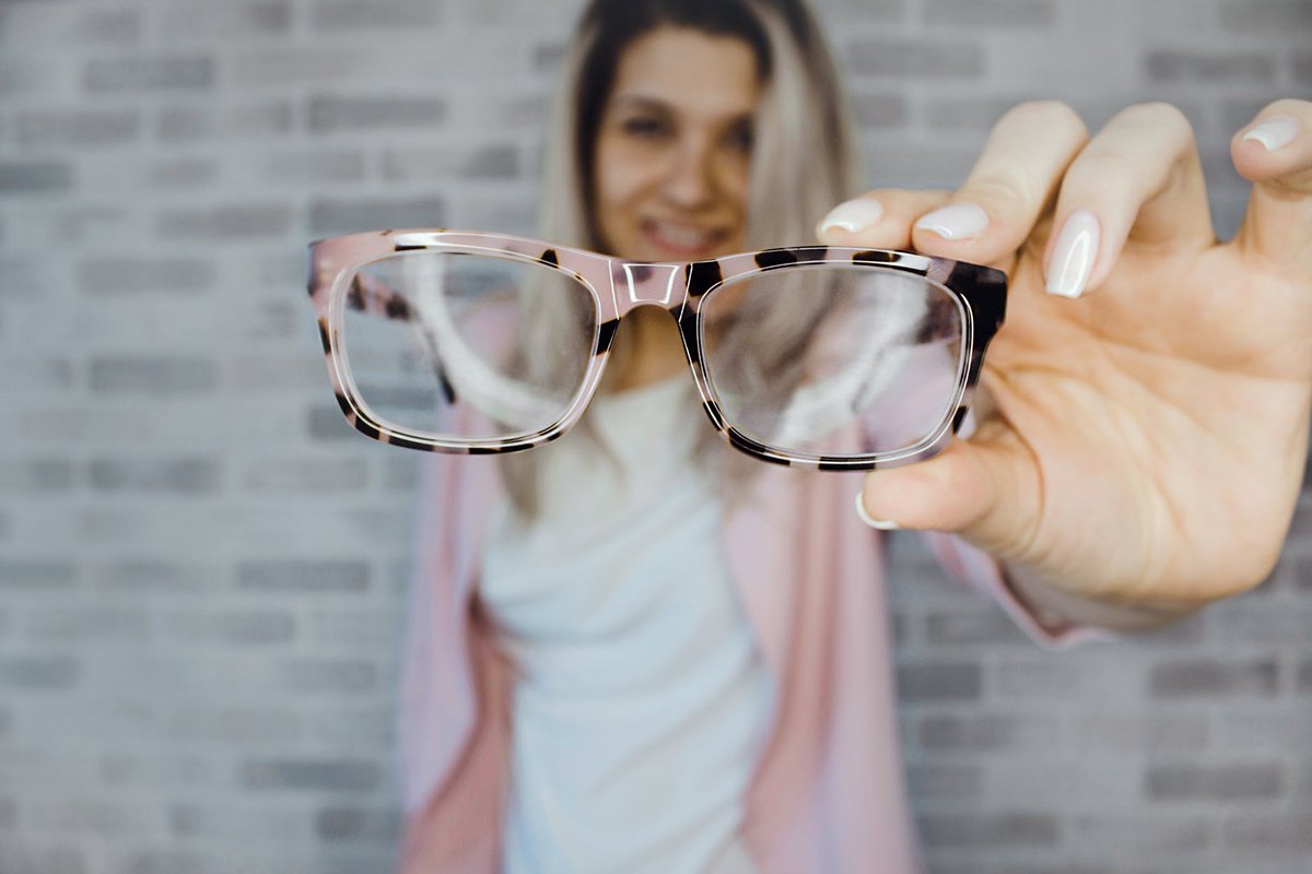 Tips and tricks for those who wear glasses