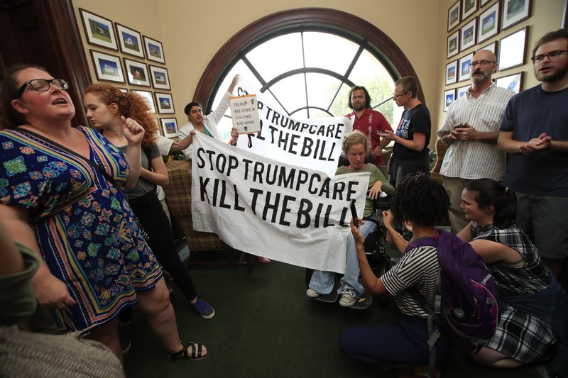 2 more GOP senators oppose health bill, killing it for now