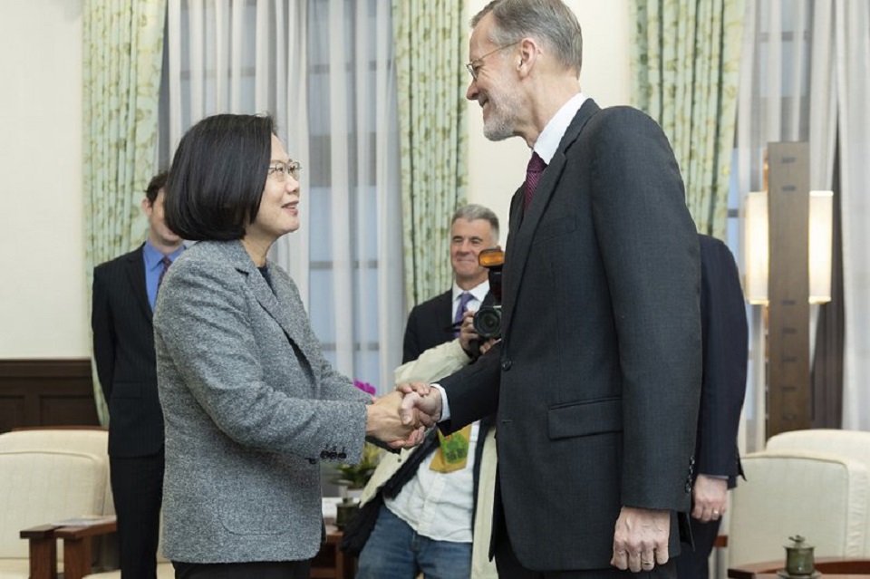 Taiwan’s leader meets with US official after election win