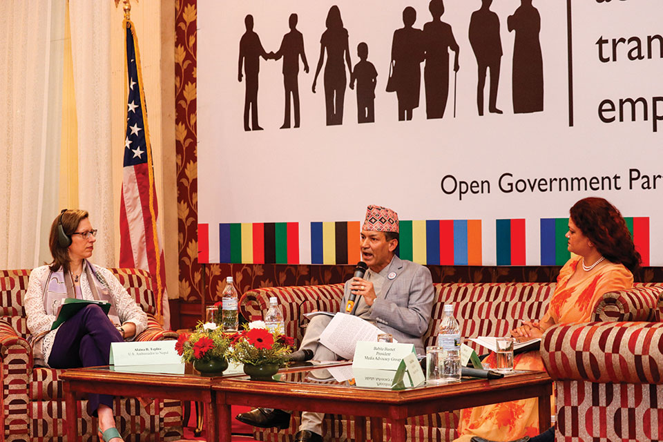 US envoy praises govt commitment to zero tolerance against corruption