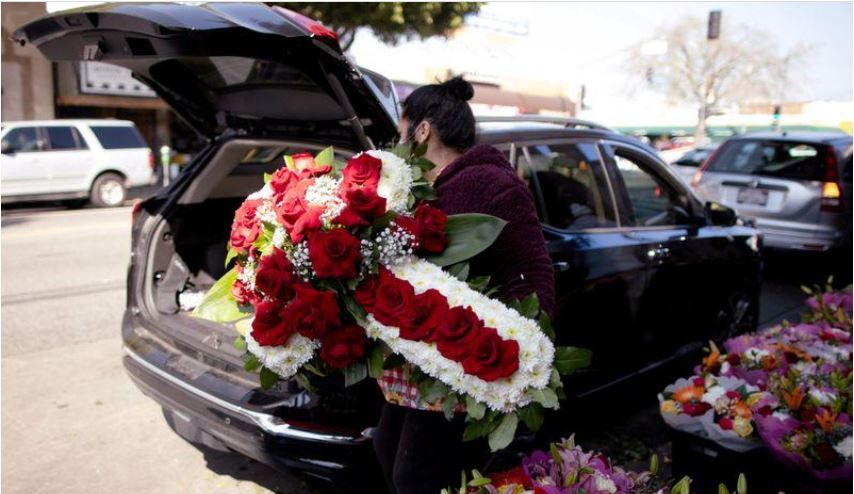 Valentine's Day and COVID wreaths: Florists have never seen a February like this one