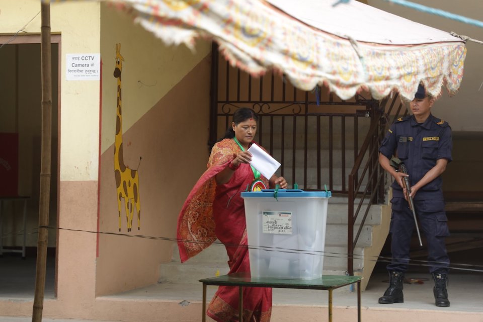 Srijana singh, KMC mayor candidate casts vote at Kathmandu (with photos)