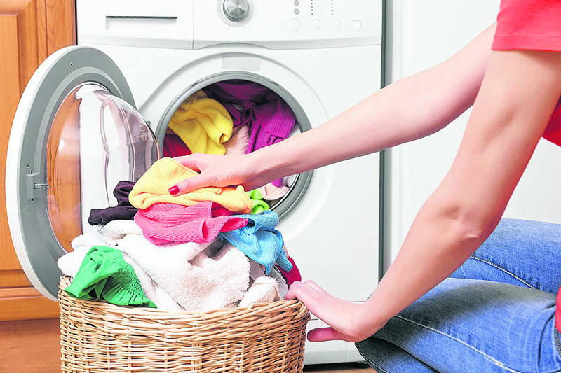 Say Goodbye to Stinky Clothes In Monsoon